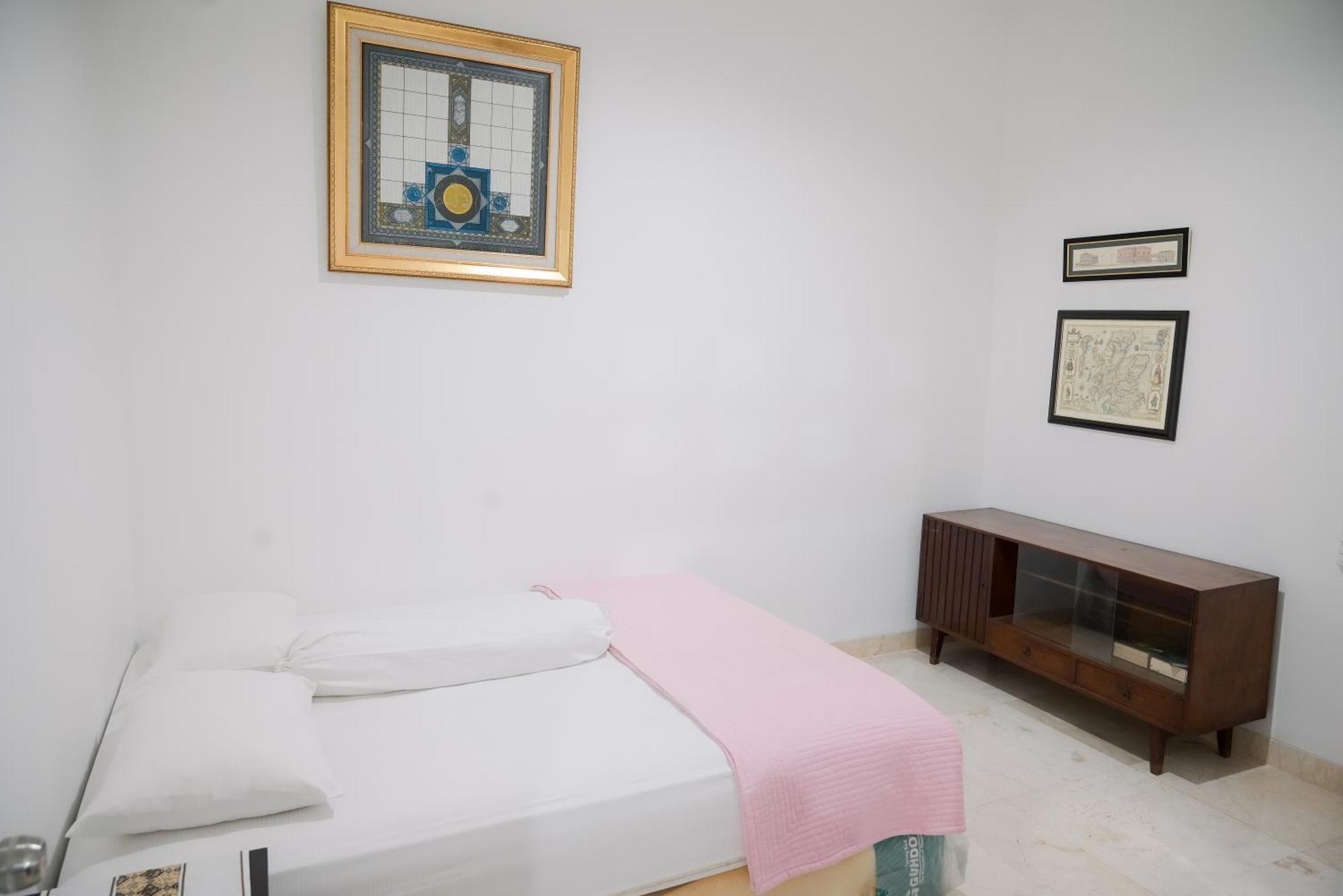 Kirana Guest House Bogor Ngoại thất bức ảnh